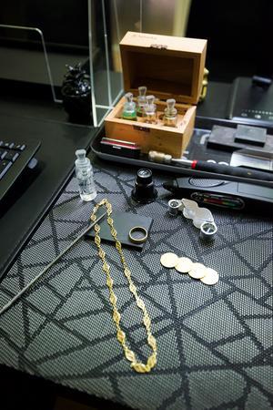Expertise bijoux Alès Produits pour expertise les objets du Comptoir National de l'Or Alès